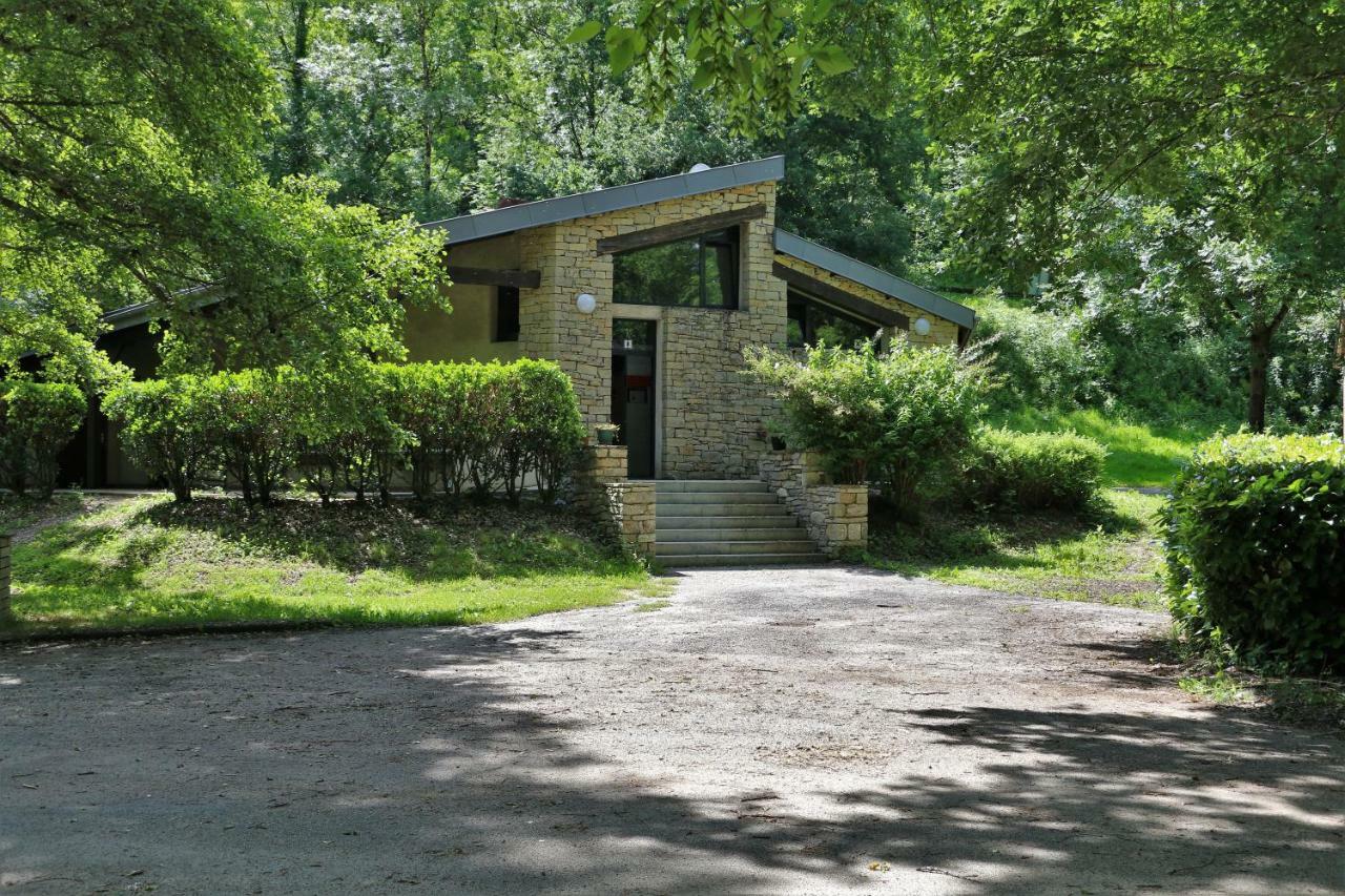 Camping Le Paisserou Najac Exterior photo