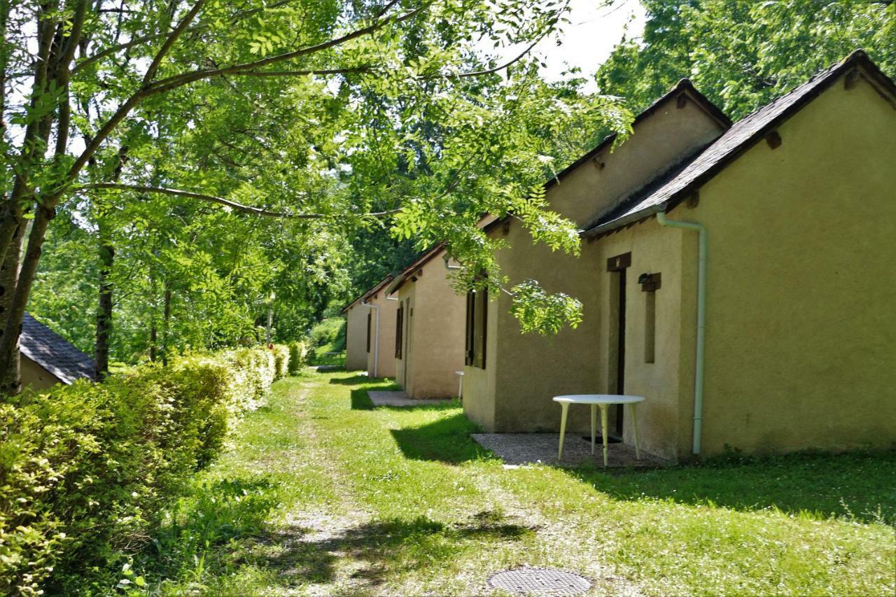 Camping Le Paisserou Najac Exterior photo